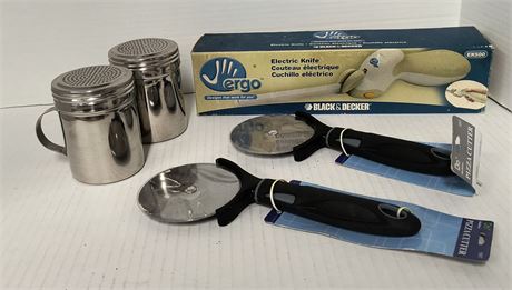 Black & Decker Electric Knife & Pizza Cutters & Salt & Pepper Shakers