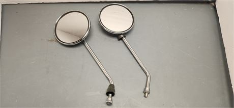 Round Mirror Set