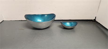 2 Decorative Glass Bowls