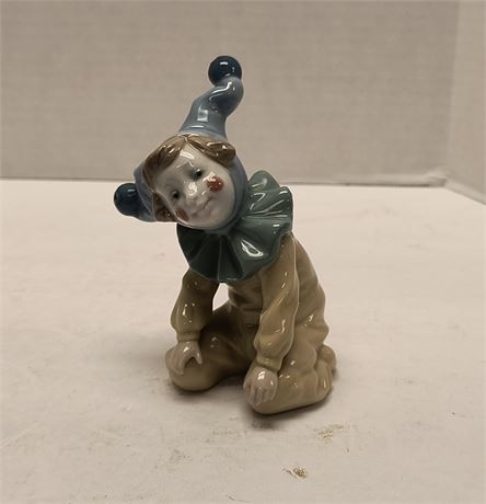 NAO Lladro Porcelain Clown Statue
