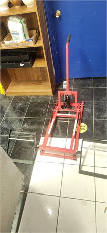 Lawn Tractor Lift