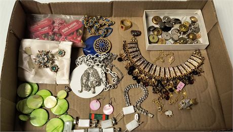 Lot Of Jewelry & Vintage Buttons
