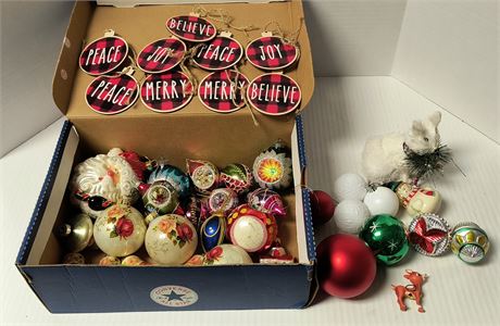 Lot Of Vintage Christmas Ornaments & Decorations