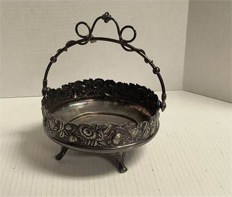 Derby Silver Co. Vintage Victorian Style Dish