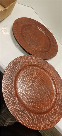Faux reptile plate