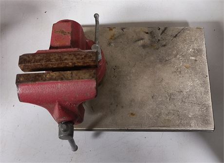 Bench Vise