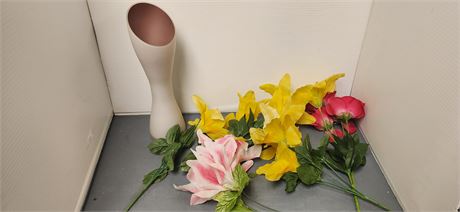Decorative Glass Flower Vase & Artificial Flowers