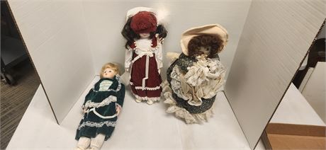 Lot Of Collectible Porcelain Dolls