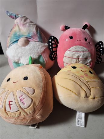 4 Suishmallow plush toys