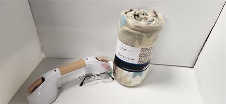 Mainstays Fleece Throw & Reading Glasses & Suction Cup Grab Assist Bar