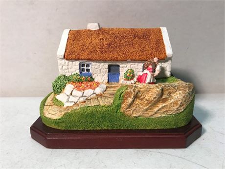 Miniature Masterpieces When Irish Eyes are Smiling Music Box