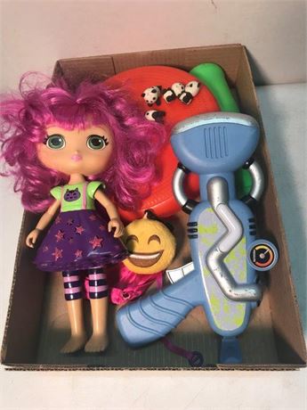 Flat of Toys