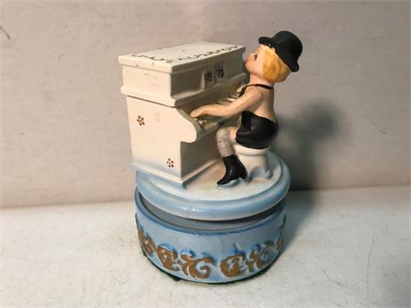 Vintage Keepsake Rotating Musical