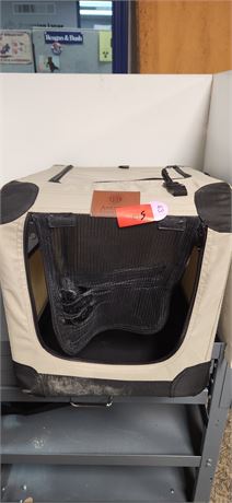 American Kennel Club Dog Carrier. Needs Repaired & Cleaned