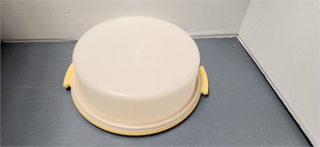 Vintage Tupperware Cake Storage Container With Lid