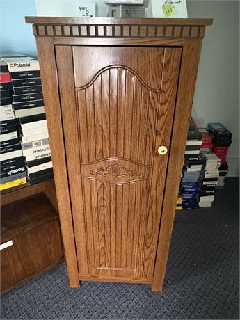 4 Shelf Cabinet