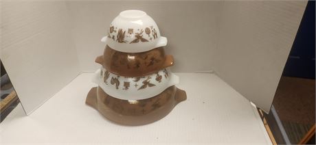 Pyrex Early American Cinderella Nesting Bowls 4 Piece Set