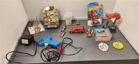 Vintage Toys & Collectible Items