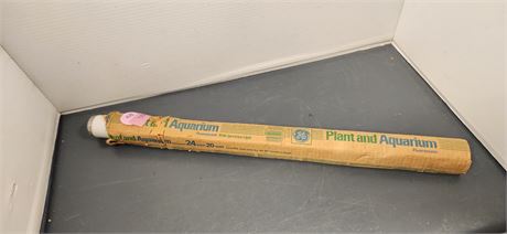 Plant & Aquarium Fluorescent 24 Inch 20 Watt Lightbulb