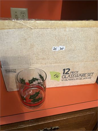 Holiday Glassware -12-piece