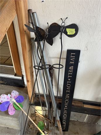 Outdoor Metal Decor, Sign