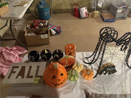 Halloween Decor