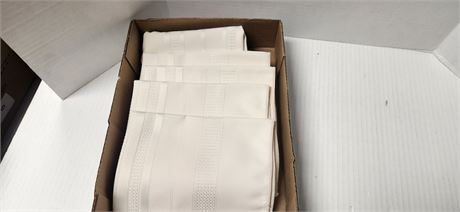 Table Cloth and cloth napkins