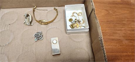Lot of Jewelry