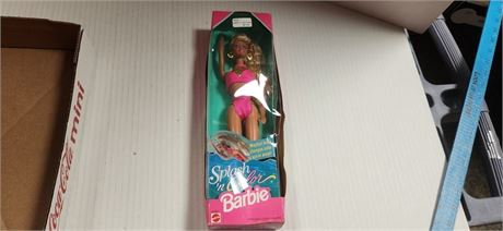Splash and Color Barbie