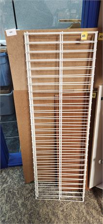 Wire Shelf & 1/4" Press Board