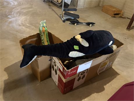 Large Stuffed Animal Lot