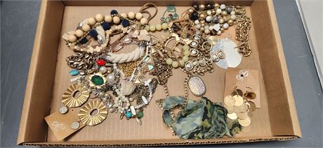 Lot Of Jewelry