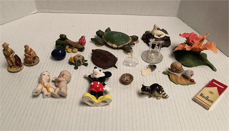 Vintage Marlboro Cigarette Pack & Misc. Collectible Items