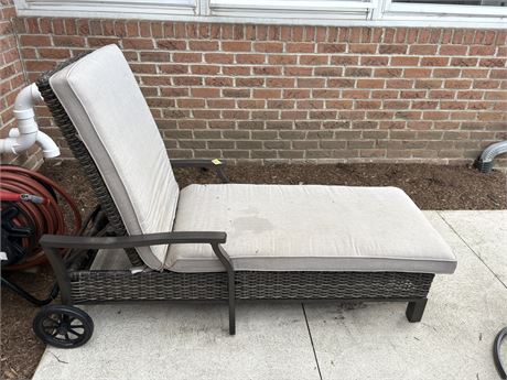 Outdoor Lounge Chair