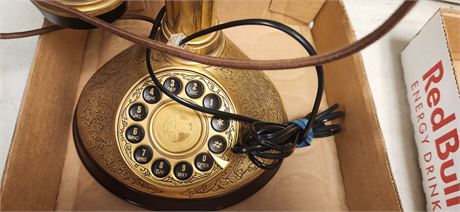 Vintage Telephone. Needs Repaired