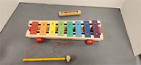 Vintage Fisher Price Pull-A-Tune Toy