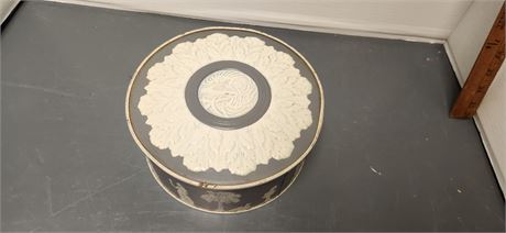 Vintage Collectible Tin