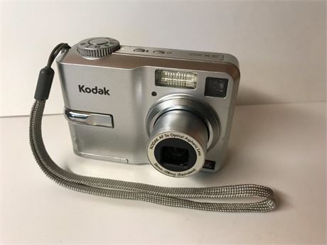 Kodak EasyShare C633 6.1MP Digitial Camera