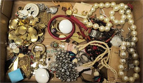Lot Of Misc, Jewelry