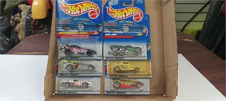 Six vintage collectable hotwheels