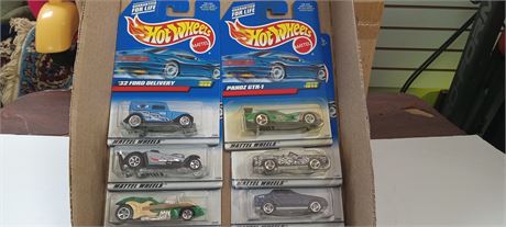 Six vintage collectable Hot Wheels