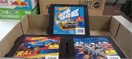 3 Hot Wheel Cases With 18 Cars