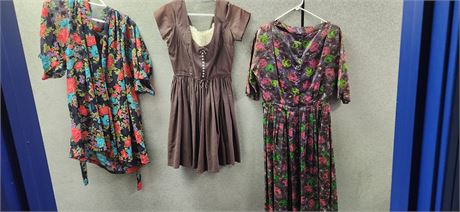 Lot Of Vintage Dresses.