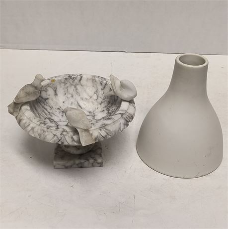 San Juan Capistrano, The Mission Of The Swallows Statue. Damaged & Ikea Vase