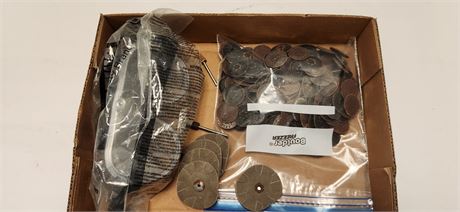 Lot Of Sanding Disc