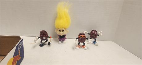 California Raisins and Troll