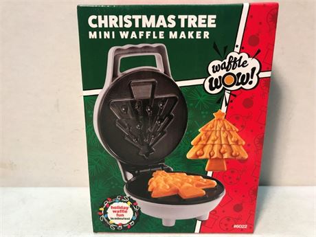 Christmas Tree Mini Waffle Maker