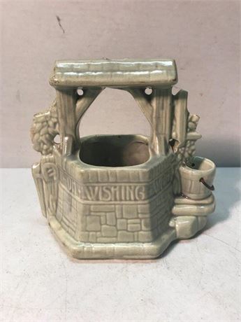 Buckingham Ceramics USA Wishing Well