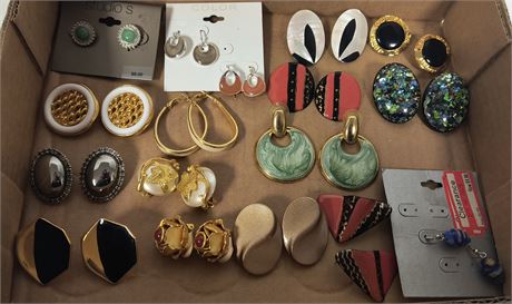 Lot Of Vintage Ear Rings