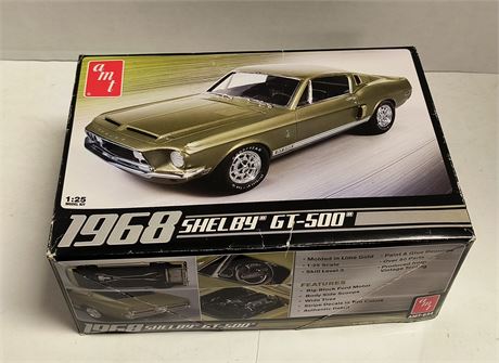 AMT 1968 Shelby GT-500 Model Kit